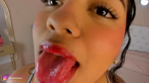 Sharlot online show from 07-09-26, 01:26