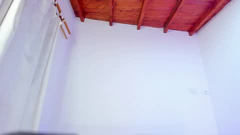 Hi fiends ---- I usually start online from Monday to Friday from 1000 am Saturdays and Sundays at 600 am Colombia time online show from 04-15-26, 08:09