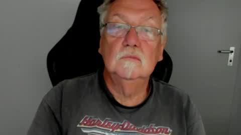 sharlots_pet online show from 05-03-26, 04:46