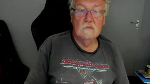 sharlots_pet online show from 07-10-26, 07:56