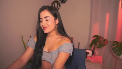 Sharlotte online show from 04-27-26, 10:19