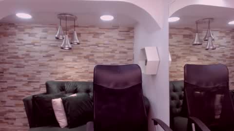 Snapshot of sharon_titts chatting on 11-26-25, 09:05 sharon online show from 11-26-25, 09:05