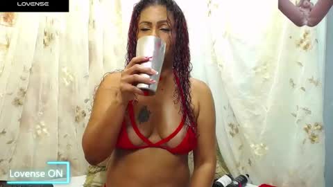 Snapshot of sharonkiss30 chatting on 01-11-25, 07:05 SHARONKISS online show from 01-11-25, 07:05