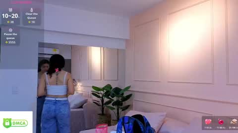 Snapshot of sharonn___ chatting on 10-20-25, 04:02 Sharon online show from 10-20-25, 04:02