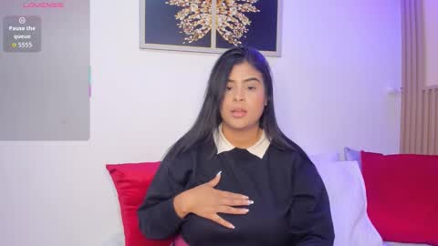 Snapshot of sharonscothh chatting on 11-27-25, 08:00 sharonscothh online show from 11-27-25, 08:00