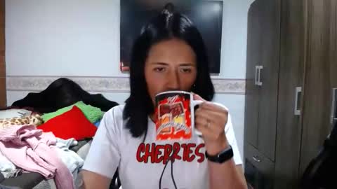 Snapshot of sharoon__cherry_ chatting on 03-18-26, 11:52 sharon online show from 03-18-26, 11:52