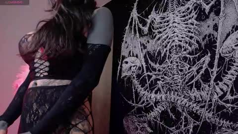 Snapshot of sharpay_evans chatting on 02-05-26, 04:22 Antonia online show from 02-05-26, 04:22