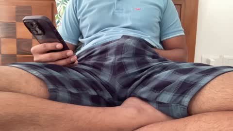 Snapshot of shash2014 chatting on 12-30-24, 07:15 Shashii online show from 12-30-24, 07:15