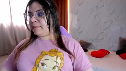 SASHA BLOOM online show from 09-10-25, 07:47