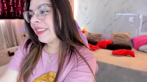 SASHA BLOOM online show from 12-13-25, 08:14