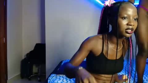 Shasha online show from 11-25-25, 05:02