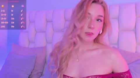 Snapshot of shatall_rouge chatting on 12-23-25, 06:11 Shantall online show from 12-23-25, 06:11