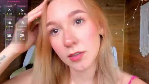 Snapshot of shatall_rouge chatting on 03-06-26, 09:55 Shantall online show from 03-06-26, 09:55