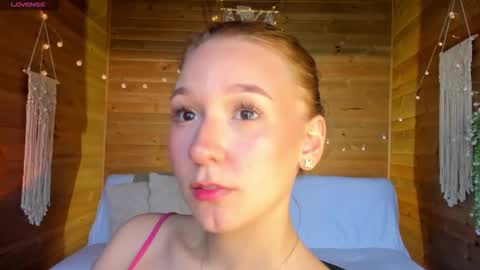 Snapshot of shatall_rouge chatting on 03-13-26, 10:27 Shantall online show from 03-13-26, 10:27