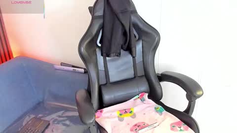 Shauna online show from 02-18-26, 04:52