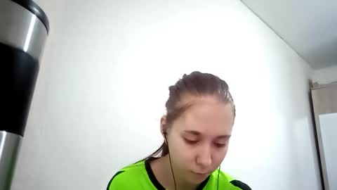 Snapshot of shawanaanene chatting on 12-18-25, 07:14 Annette online show from 12-18-25, 07:14