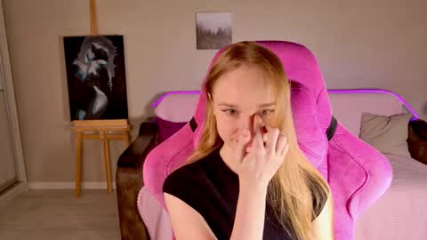 Snapshot of shawty_mia chatting on 11-08-25, 02:17 Shawty Mia online show from 11-08-25, 02:17