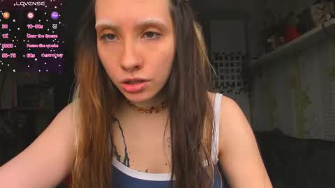 Snapshot of shaylee_blossom chatting on 03-13-26, 06:42 Shaylee online show from 03-13-26, 06:42