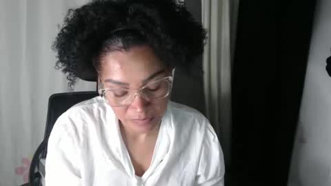 Shayna online show from 01-11-25, 12:22