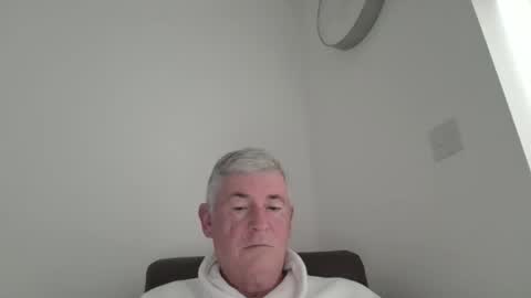 she52 online show from 04-18-26, 06:45