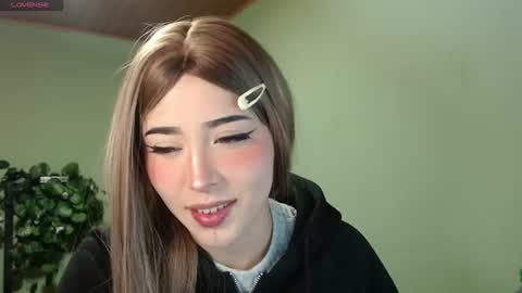 Snapshot of she_alice chatting on 07-14-26, 04:50 she_alice online show from 07-14-26, 04:50