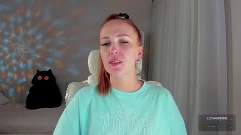 Snapshot of she_wolf1 chatting on 04-30-26, 06:47 she_wolf1 online show from 04-30-26, 06:47