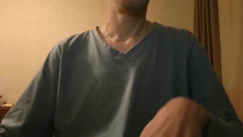 Snapshot of shedevr02 chatting on 01-09-26, 07:04 Roger online show from 01-09-26, 07:04