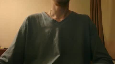 Snapshot of shedevr02 chatting on 01-16-26, 06:45 Roger online show from 01-16-26, 06:45