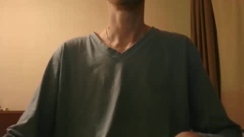 Snapshot of shedevr02 chatting on 02-10-26, 06:45 Roger online show from 02-10-26, 06:45