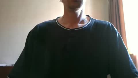 Snapshot of shedevr02 chatting on 04-08-26, 08:47 Roger online show from 04-08-26, 08:47