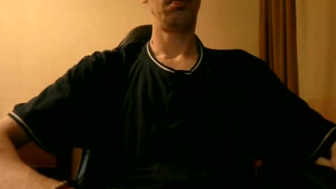 Snapshot of shedevr02 chatting on 07-05-26, 04:58 Roger online show from 07-05-26, 04:58