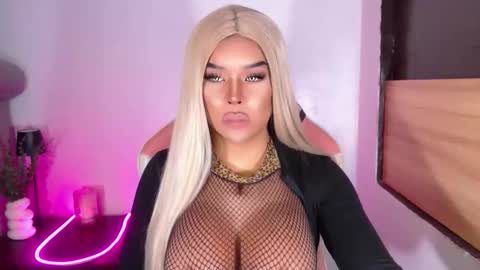 sheenafrost online show from 04-10-26, 01:11