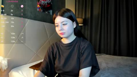 Amely online show from 11-11-25, 09:20