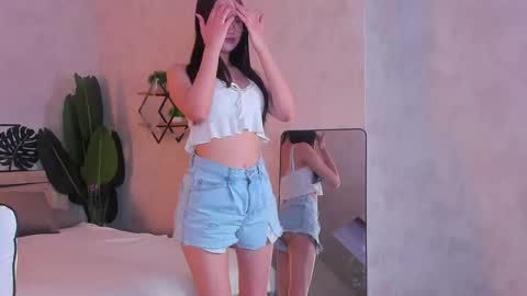 Amely online show from 03-25-26, 10:21