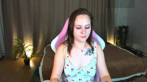 Snapshot of sheila_rich chatting on 09-26-25, 02:54 Sheila online show from 09-26-25, 02:54