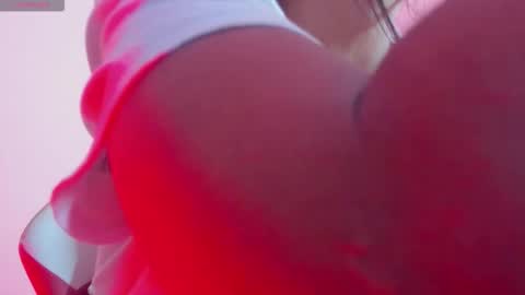 Snapshot of sheilly_brown chatting on 12-21-25, 07:54 sheilly_brown online show from 12-21-25, 07:54