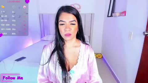 Danna   online show from 12-22-24, 05:12