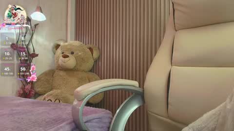 Snapshot of shelby_carson chatting on 12-30-24, 06:53 Shelby cute online show from 12-30-24, 06:53