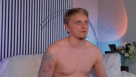 Snapshot of shelbytruck chatting on 11-15-25, 11:21 Vincente online show from 11-15-25, 11:21