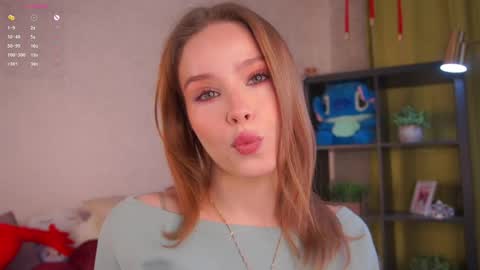 Lina online show from 04-10-26, 01:55