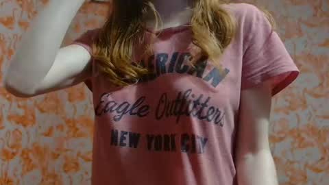 Erika online show from 12-31-24, 05:44