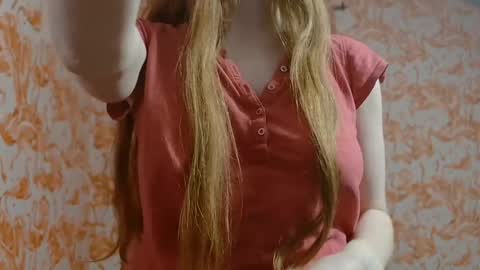 Snapshot of shelikessoymilk chatting on 03-02-26, 02:47 Erika online show from 03-02-26, 02:47