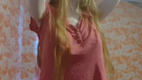 Erika online show from 03-25-26, 07:31