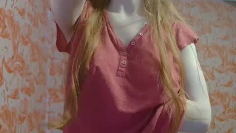 Erika online show from 03-26-26, 08:36