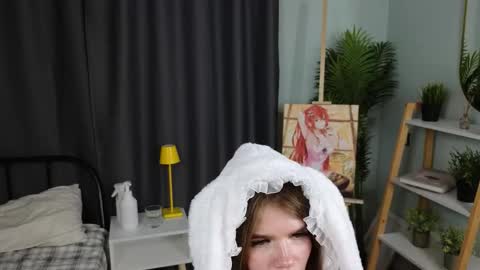 Snapshot of shelleyborom chatting on 11-25-25, 04:51 Sofia online show from 11-25-25, 04:51