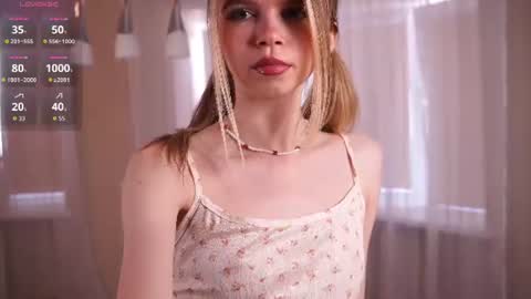 Snapshot of shelleyborom chatting on 06-23-26, 03:26 Sofia online show from 06-23-26, 03:26