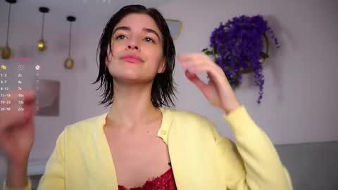 Snapshot of shelleyharn chatting on 12-15-25, 12:59 Alex online show from 12-15-25, 12:59