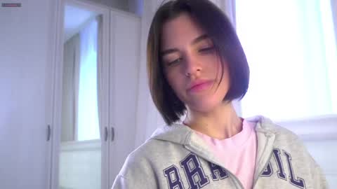 Alex online show from 04-11-26, 01:10