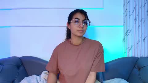  Transmission schedule Monday - Friday 715 am to 200 pm time Colombia  online show from 01-31-25, 06:25