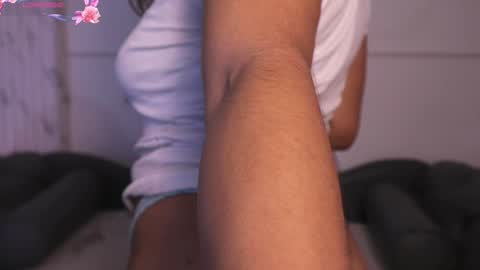  Transmission schedule Monday - Friday 715 am to 200 pm time Colombia  online show from 02-21-25, 12:17